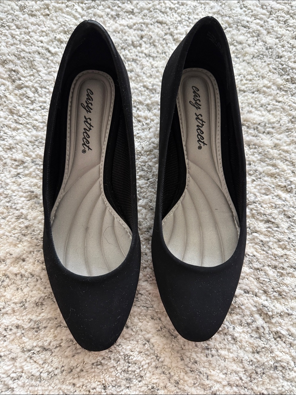 easy street black women’s heeled ballet flat